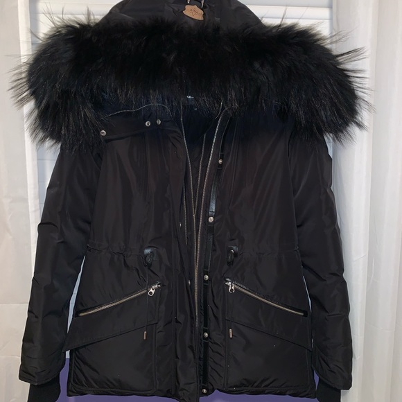 Mackage Katryn Jacket - Picture 2 of 8